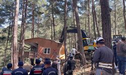 Osmaniye'de mahkeme kararı sonrası 31 kaçak yayla evinin yıkımına başlandı