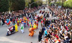 Portakal Çiçeği Karnavalı'nda renkli kortej