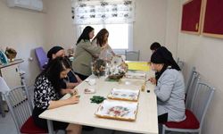 Sessizliğini sanatla aştı: İşitme engelli Sinem'in başarı hikayesi