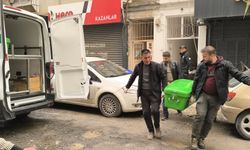 Yaşlı adam yalnız yaşadığı evde bıçaklanarak öldürüldü