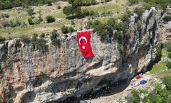 Aserin Kayası eşsiz manzarasıyla dikkat çekiyor