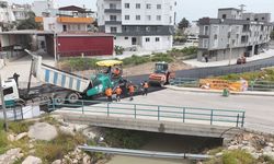 Silifke'de yollar sıcak asfaltla yenilendi