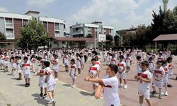 Yüzlerce öğrencinin '10 numara' davetine Arda Güler'den cevap geldi