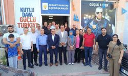 AK Parti Adana teşkilatı bayram boyunca sahadaydı