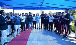 Kepez'in pehlivanları dualarla Tarihi Kırkpınar'a uğurlandı