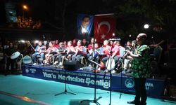Kozanlı gençlerin sanat gösterisi izleyicilerden tam not aldı