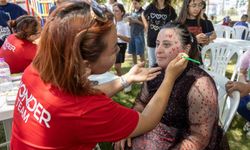 Manavgat'ta yıl sonu şenliği: Çocuklar doyasıya eğlendi