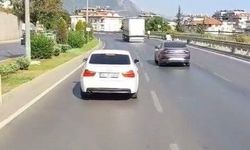 Alanya'da itfaiyeye yol vermeyen sürücü cep telefonu kamerasında