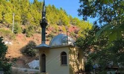 Mersin'de 9 metrekarelik cami dikkat çekiyor