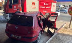 Aksu'da otomobil ile tır çarpıştı