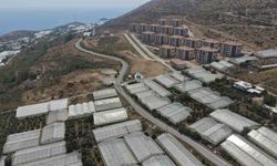 Aydıncık'ta bozulan yol yenilendi, ulaşım rahatladı