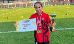 Manavgatlı sporcular Türkiye Okçuluk Şampiyonası'nda 1 altın, 1 gümüş madalya kazandı