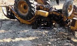 Osmaniye'de iş makinesi devrildi, operatör yaralandı