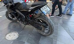 Serik'te hafif ticari araç ile motosiklet çarpıştı: 1 yaralı
