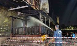 Adana'da asma yaya köprüsünde yangın: 20 metrelik bölüm yandı