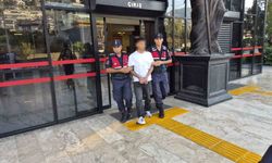 Alanya'da polise silah doğrultan şüpheli tutuklandı