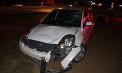 Manavgat'ta motorlu bisiklet ile otomobil çarpıştı: 1 yaralı