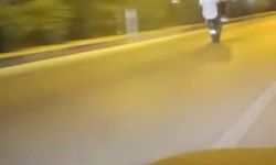 Sosyal medya şovu uğruna trafiği birbirine katan motosikletliler kamerada