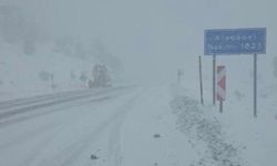 Antalya-Konya Karayolu trafiğe kapatıldı