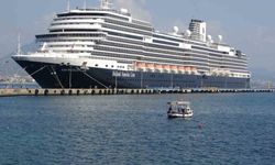 Amerikalı ve Avrupalı turistler, İsrail’deki ikinci liman rotasını iptal edip Alanya’ya geldi