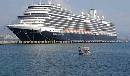 Amerikalı ve Avrupalı turistler, İsrail’deki ikinci liman rotasını iptal edip Alanya’ya geldi