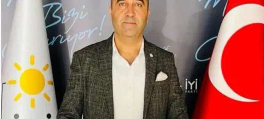Emekleyerek yaşam süren 3 engelli evladına ömrünü adadı
