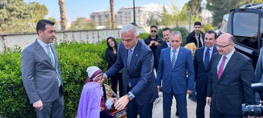 Bakan Ersoy: '2025 yılında 27 ülkede gerçekleştirdiğimiz dijital reklam kampanyalarıyla 4,9 milyon gösterim sağladık'