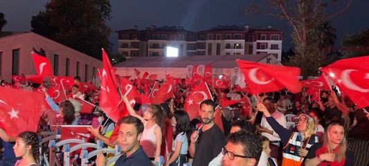 Osmaniye'de demokrasi ve milli birlik yürüyüşü