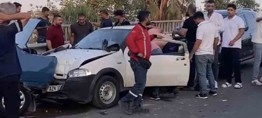 Tarsus'ta zincirleme kaza: 3 yaralı