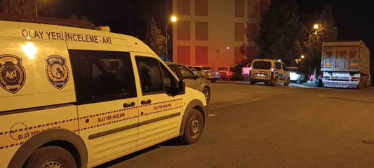 Adana'da bıçaklı kavga: 1 yaralı