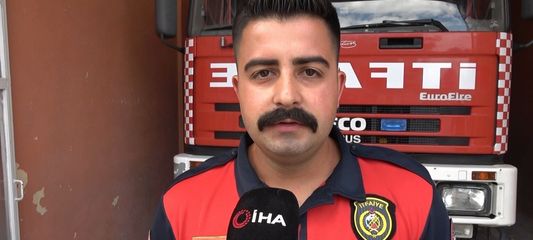 Burdur'da hayat kurtaran not: Aracın motor kısmına giren yavru kedi kurtarıldı