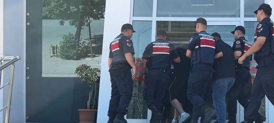 Dolandırıcılar 1 milyon liralık altınla kaçtı, jandarma 48 saat geçmeden yakaladı