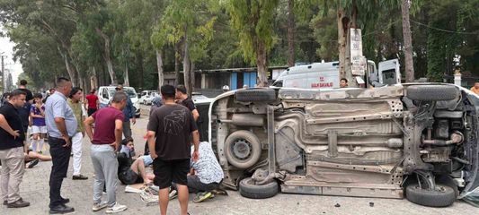 Osmaniye'de otomobil hafif ticari araçla çarpıştı: 5 yaralı