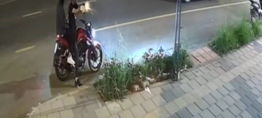 Aynı yerde ikinci saldırı: Kasklı şüpheli iş yerine peş peşe ateş açtı