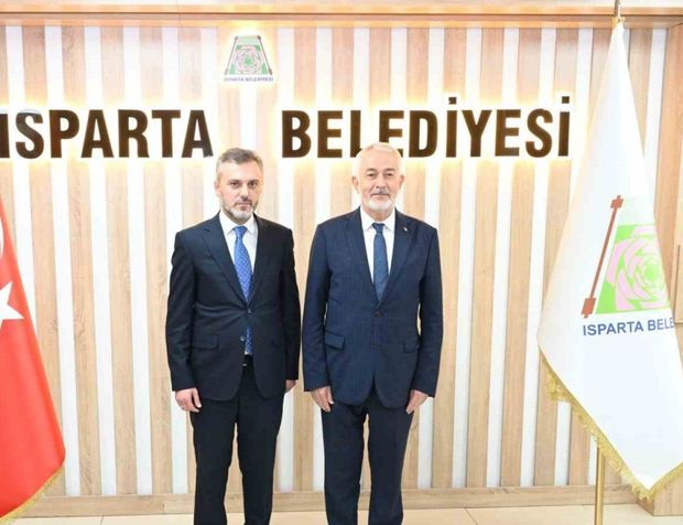 AK Parti Genel Başkan Yardımcısı Kandemir’den Başkan Başdeğirmen’e: “5 seneye 15 senelik hizmet sığdırdınız, iyi ki varsınız”
