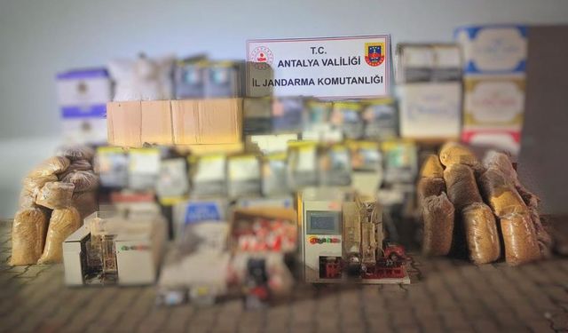 Antalya’da bir depoda 480 kilo tütün ele geçirildi