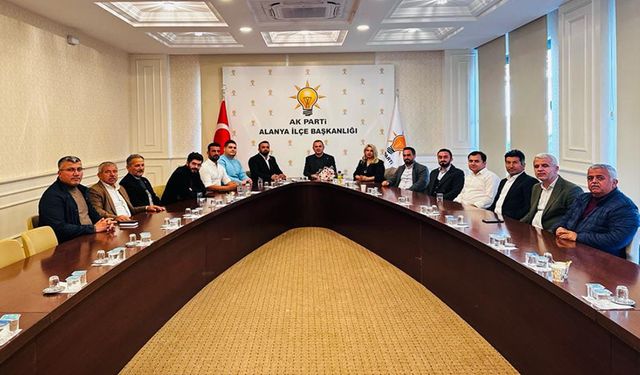Yeniden Refah Partisi'nden Ak Parti'ye anlamlı ziyaret