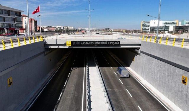Konya'da Şehir Hastanesi Köprülü Kavşağı hizmete açıldı
