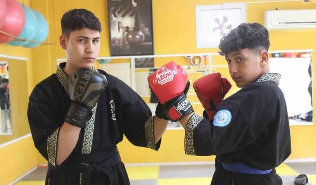 Depremin izlerini sporla aşan afetzede gençler, Türkiye Şampiyonu olmayı başardı