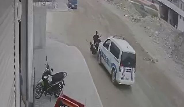 ’Dur’ ihtarına uymadı, polis çarparak durdurdu