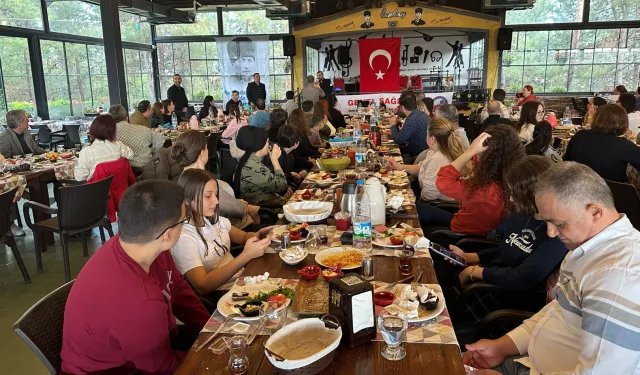 Genel Sağlık İş Sendikası Keşan’da kahvaltı düzenledi