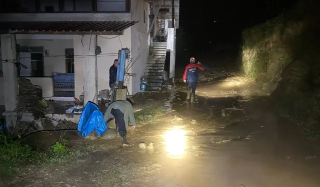 Rize'de heyelan riskinden dolayı 16 konuta tedbiren tahliye