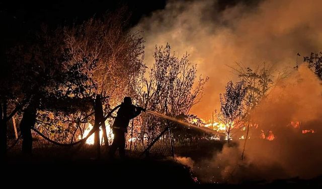 Akseki’de tarım arazisinde yangın