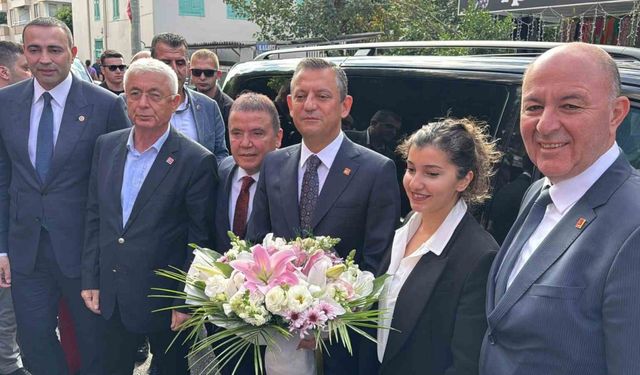 CHP Genel Başkanı Özgür Özel, Antalya’ya geldi