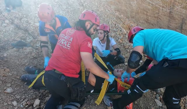 Isparta’da UMKE ve AFAD tatbikatı gerçeğini aratmadı