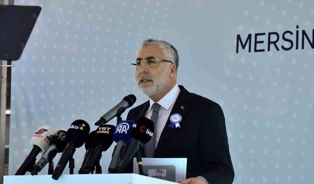 Bakan Işıkhan: "Herkese birinci sınıf sağlık hizmeti sunan tek ülkeyiz"
