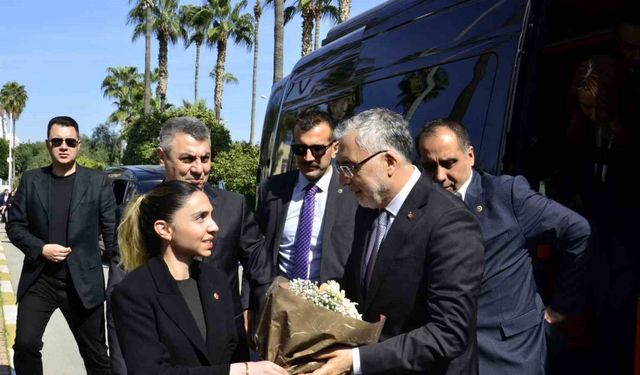 Bakan Işıkhan, Vali Toros ile görüştü