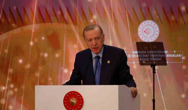 Cumhurbaşkanı Erdoğan: "Batı karşısında eğilip bükülenler, el pençe divan duranlar bizim bu dik duruşumuzu anlayamaz"