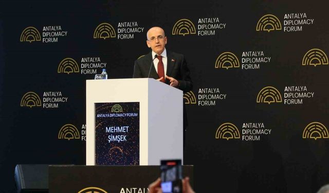 Hazine ve Maliye Bakanı Şimşek: "Enflasyon düşüyor, düşecek"