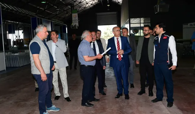 Başkan Er, 7. Malatya Yapı Dekorasyon fuar alanında incelemelerde bulundu